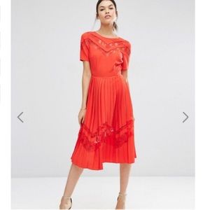 Premium Pleated Midi Dress with Lace Inserts
